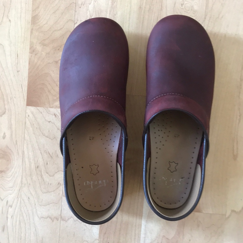 Dansko, Professional Oiled Red Clog, 42